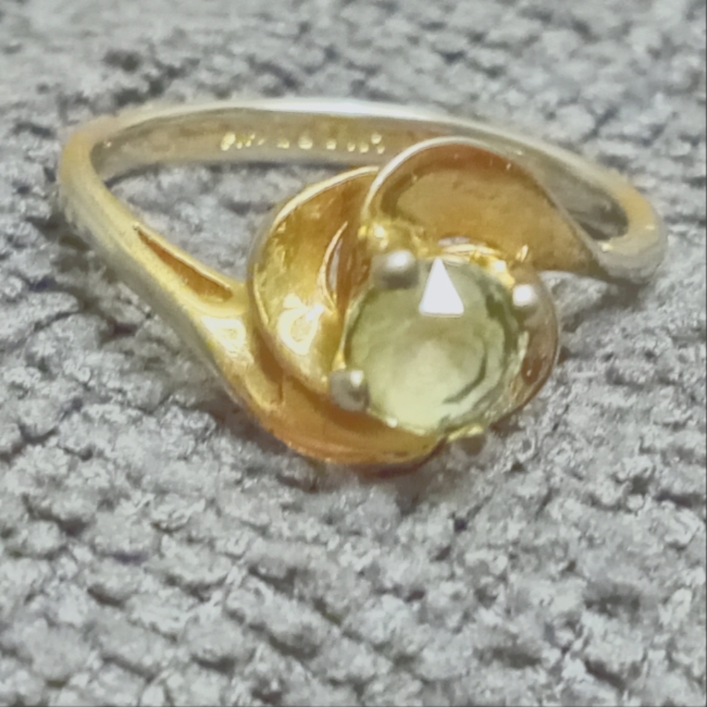 Buttercup 14k Gold Plated Vintage Ring